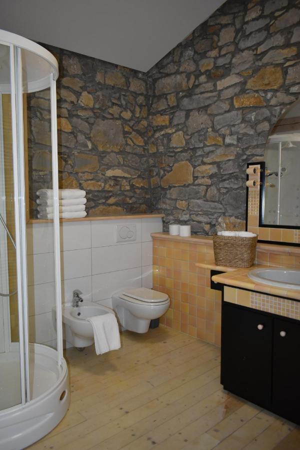Small House In Vipava Valley Kültér fotó